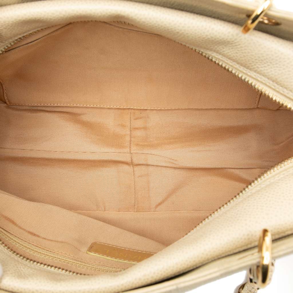 Chanel Petite Caviar Timeless Tote Brown Leather Very good - Model View
