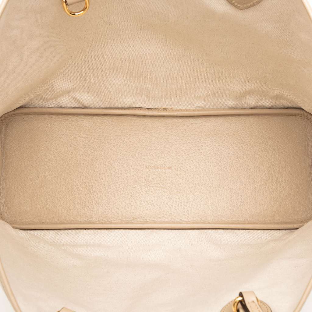 Gucci Medium GG Supreme Ophidia Tote Beige Canvas Very good - Model View