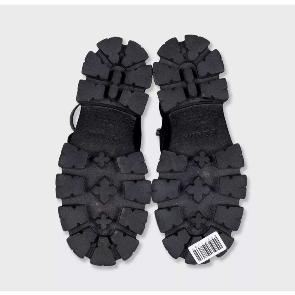 Prada Monolith Boots Black Leather Very good condition - Box View
