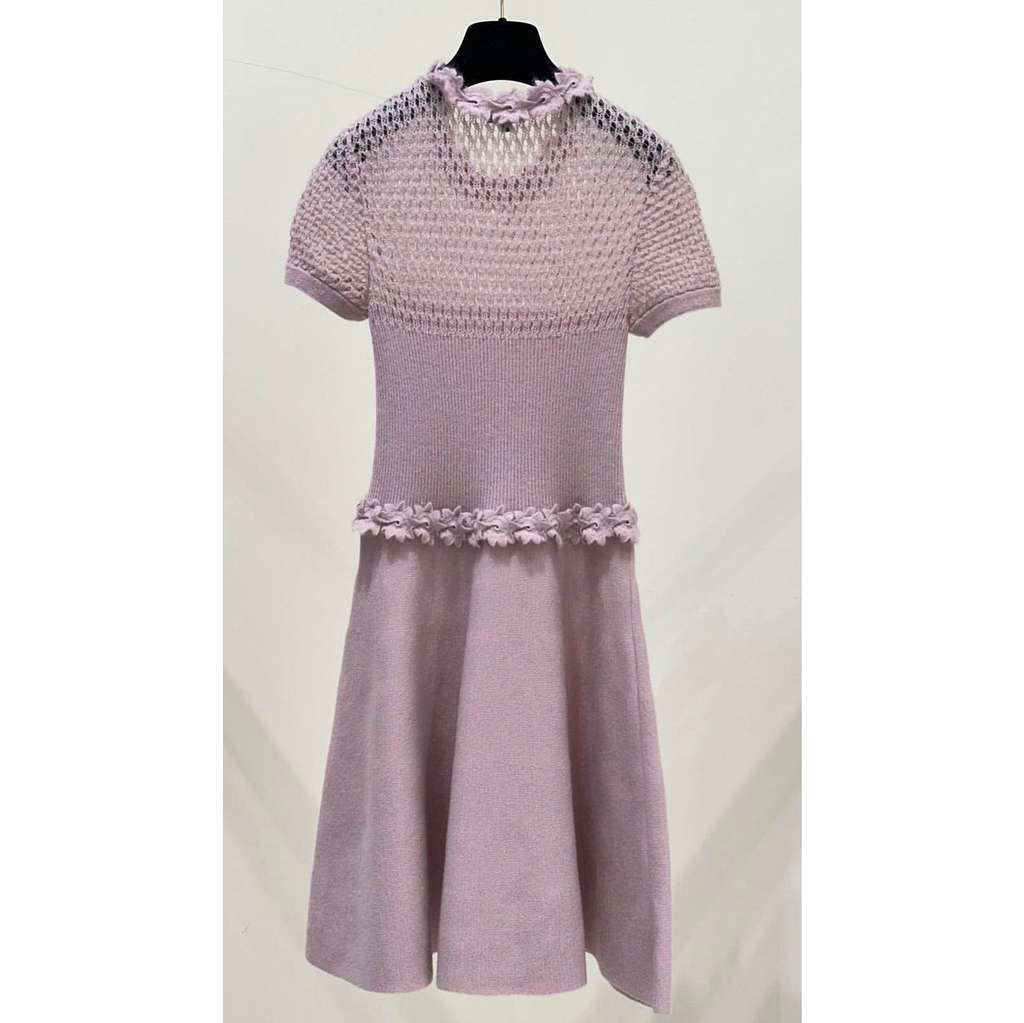 Chanel 17A Flower Trim Embroidery Knit Pink Cotton Very good condition - Box View