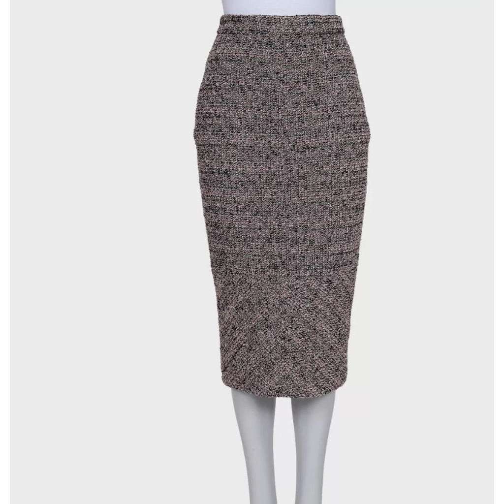 Chanel 2016 Bouclé Skirt Jacket Suit Black Very good condition - Model View