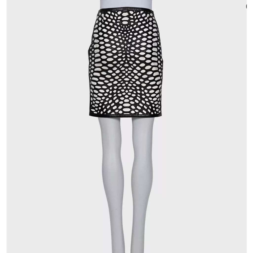 Tom Ford Perforated Skirt Black Leather Very good condition - Inside View