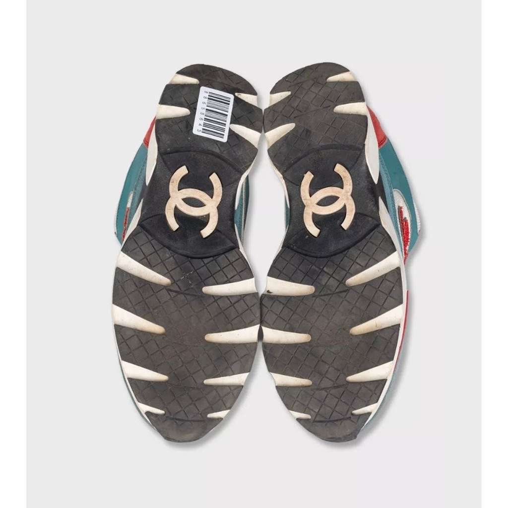 Chanel CC Logo Sneakers MultiColor Leather Very good condition - Box View