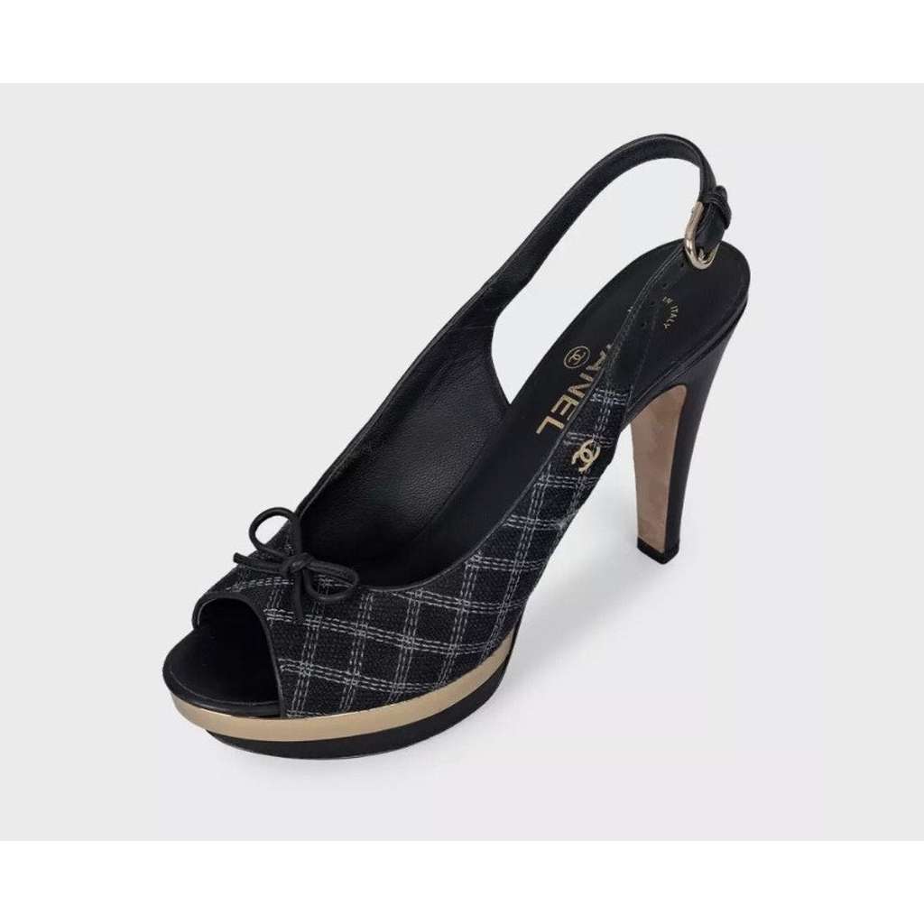 Chanel Slingbacks Black Leather Very good condition - Inside View