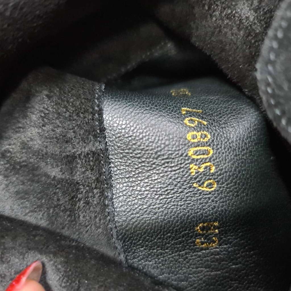 Saint Laurent Boots Black Suede Very good condition - Model View
