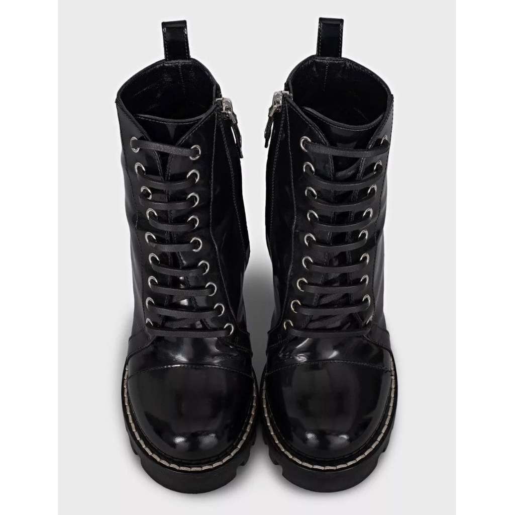 Louis Vuitton Star Trail Ankle Boots Black Leather Very good condition - Back View