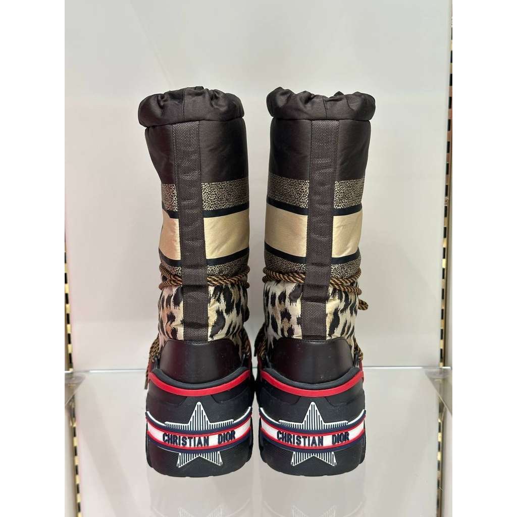 Dior Leopard Print Snow Boots Black Leather Very good condition - Back View