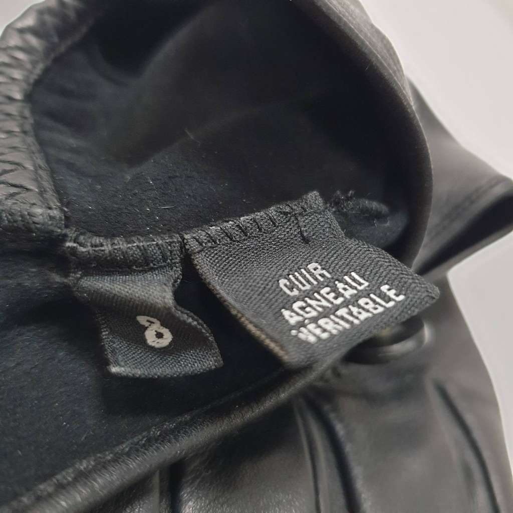 Chanel Mittens Black Leather Very good condition - Box View