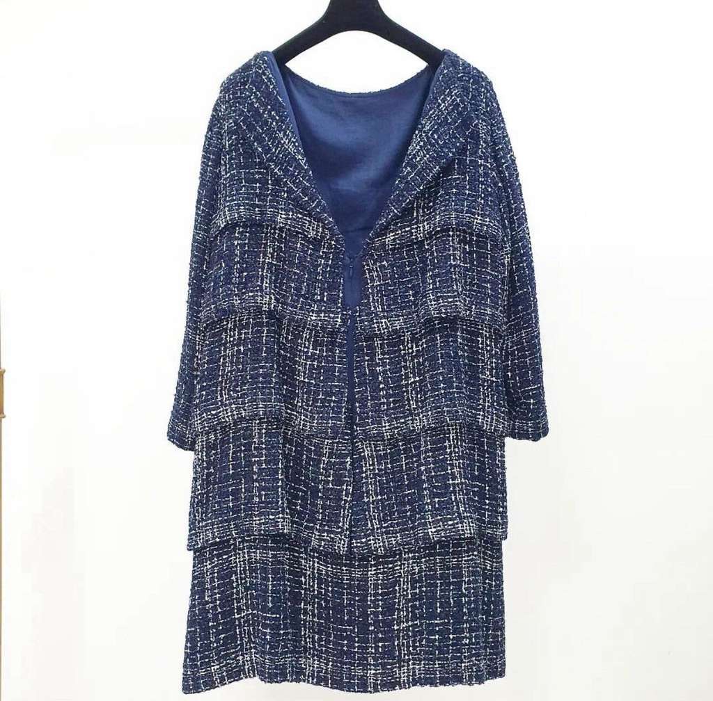 Chanel 7,2K$ Runway Dress Black Tweed Very good condition - Inside View