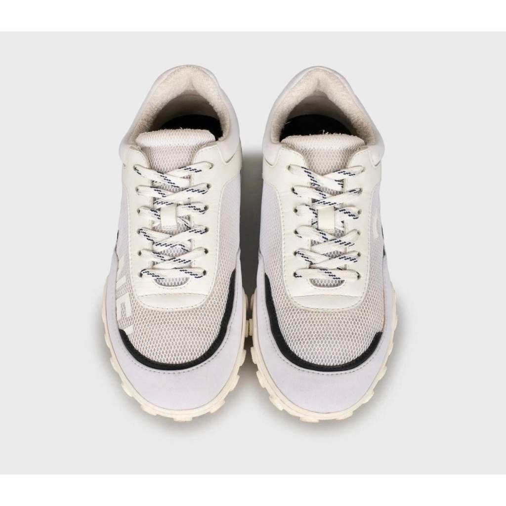Chanel Sneakers White Very good condition - Back View