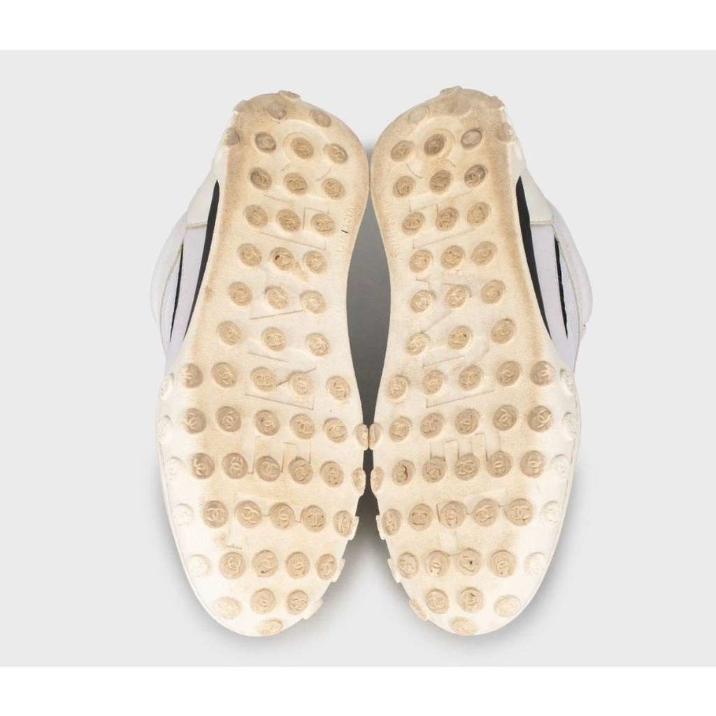 Chanel Sneakers White Very good condition - Box View