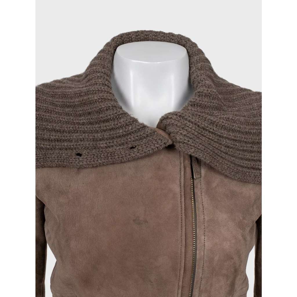 Gucci Collar Belted Jacket Brown Leather Very good condition - Model View