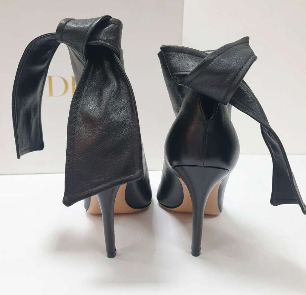 Dior Christian Ties Heels Booties Black Leather Very good condition - Model View