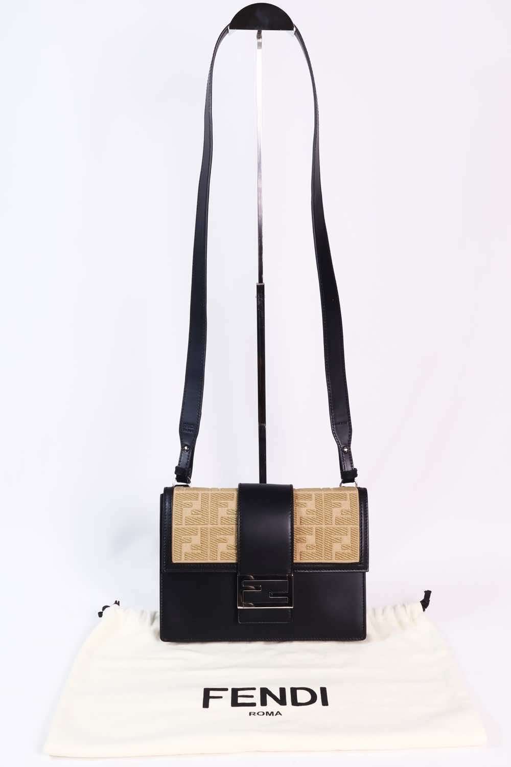 Fendi Flat Baguette Beige Leather Very good - Back View