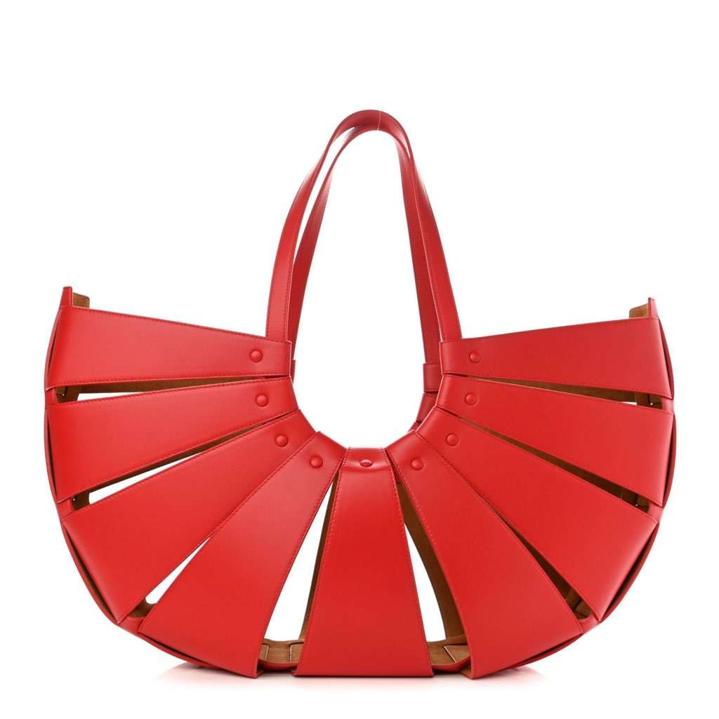 Bottega Veneta Bottega Veneta The Shell Bag Chili Tomato French Calfskin Red Leather Never worn, with tag - Model View