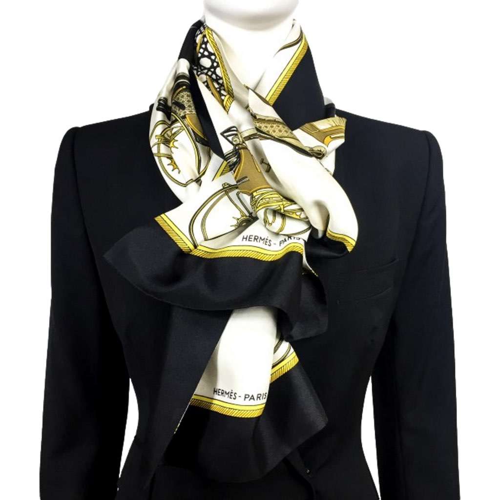 Hermès Hermes Les Voitures A Transformation Black and Gold Carriages Silk Scarf Black Very good condition - Box View