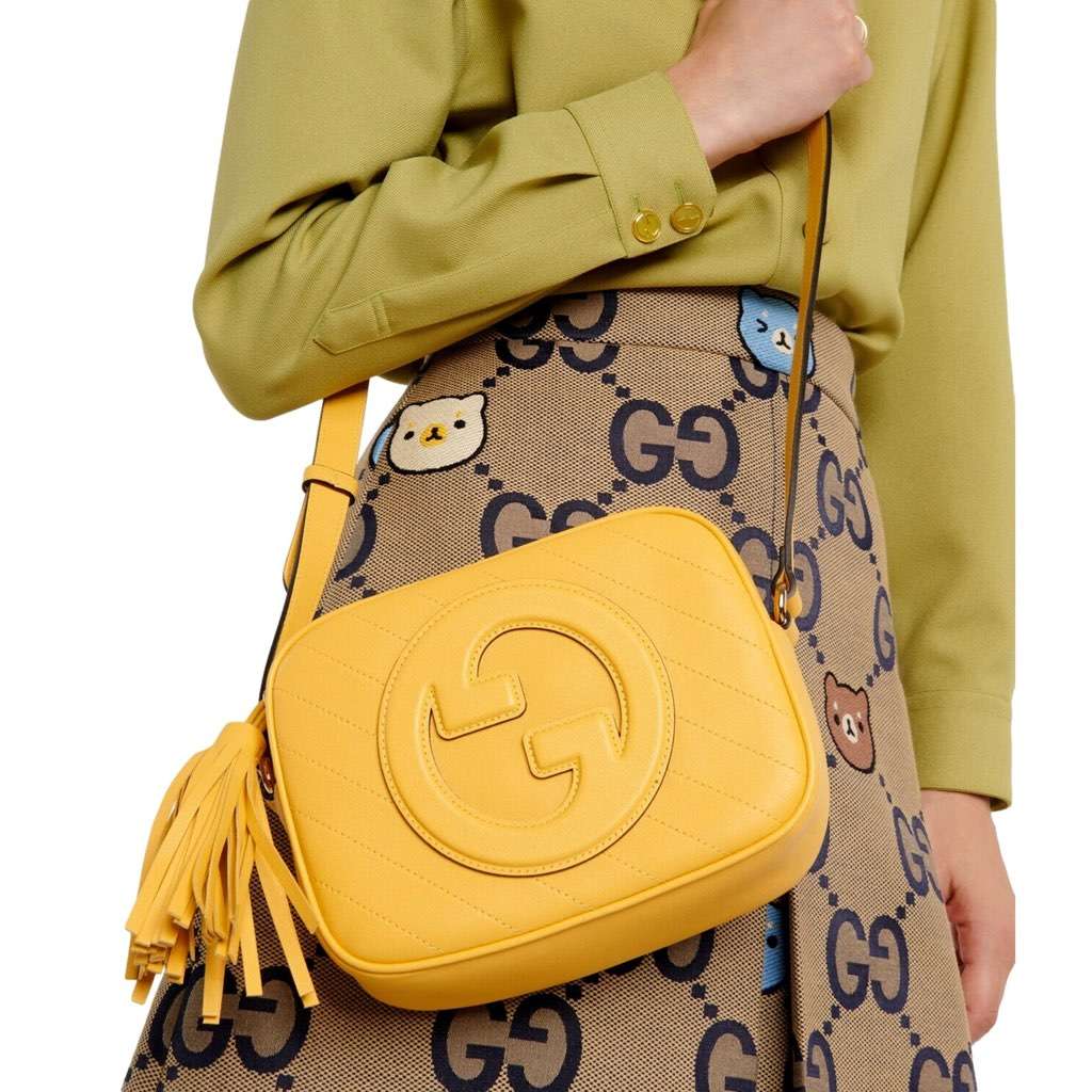 Gucci Gucci Blondie GG Patch Diagonal Stitching Yellow Leather Crossbody Handbag Yellow Never worn, with tag - Model View