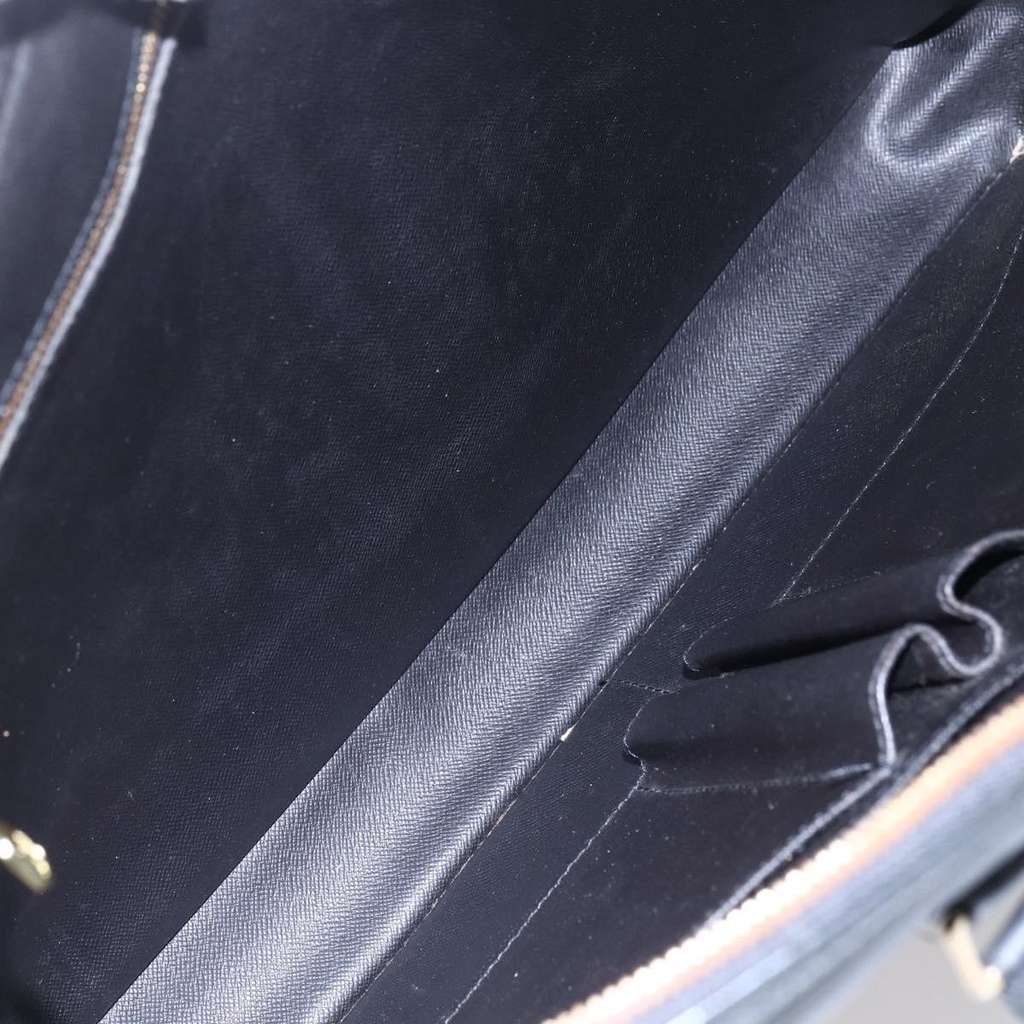 Louis Vuitton Porte Documents Voyage Black Leather Good condition - Box View