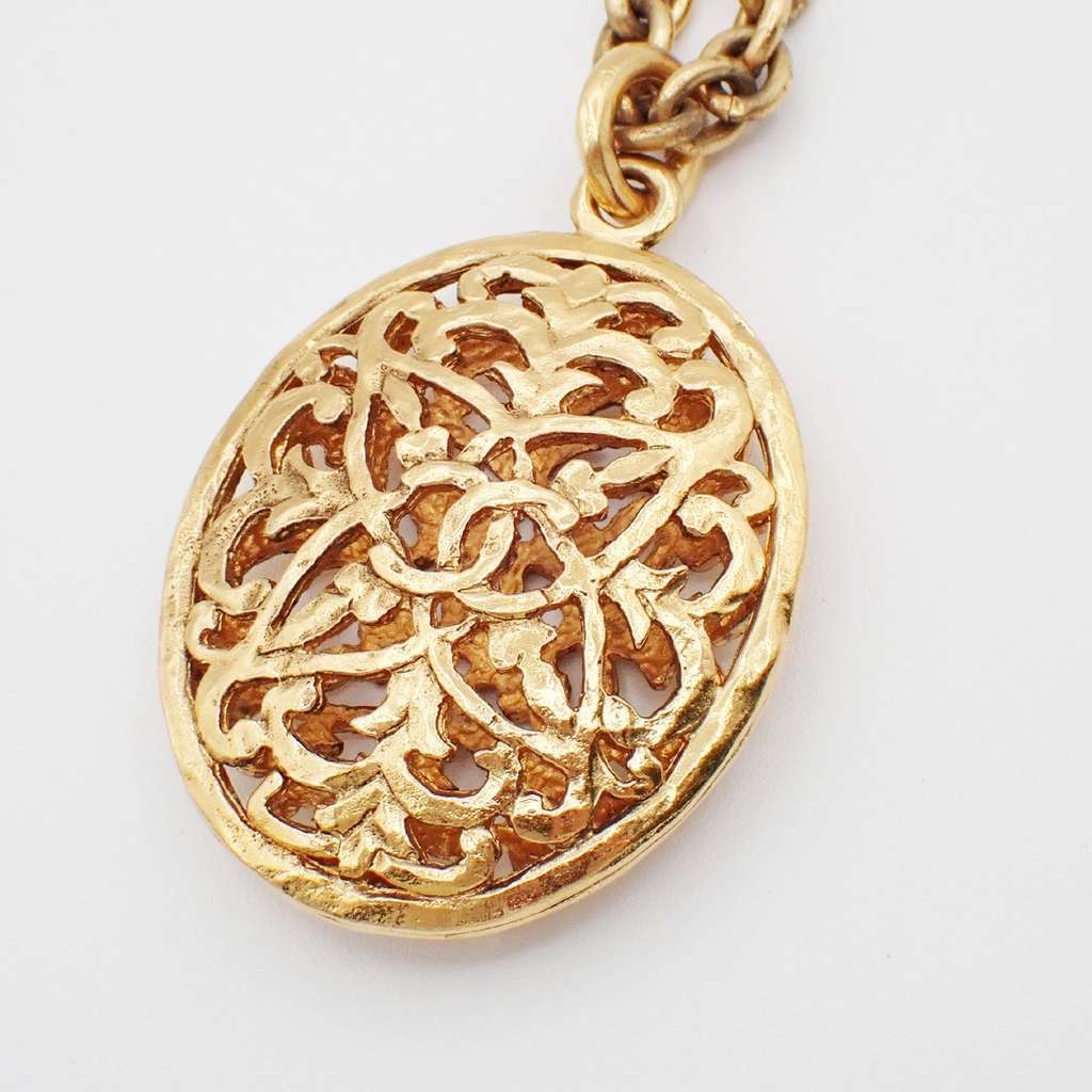 Chanel CC Pendant Chain Necklace Gold Good condition - Inside View