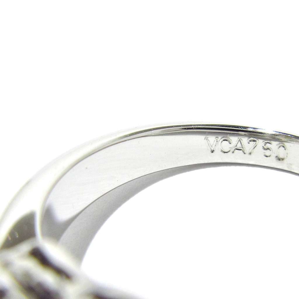 Van Cleef & Arpels Sweet Alhambra Ring Silver Good - Box View