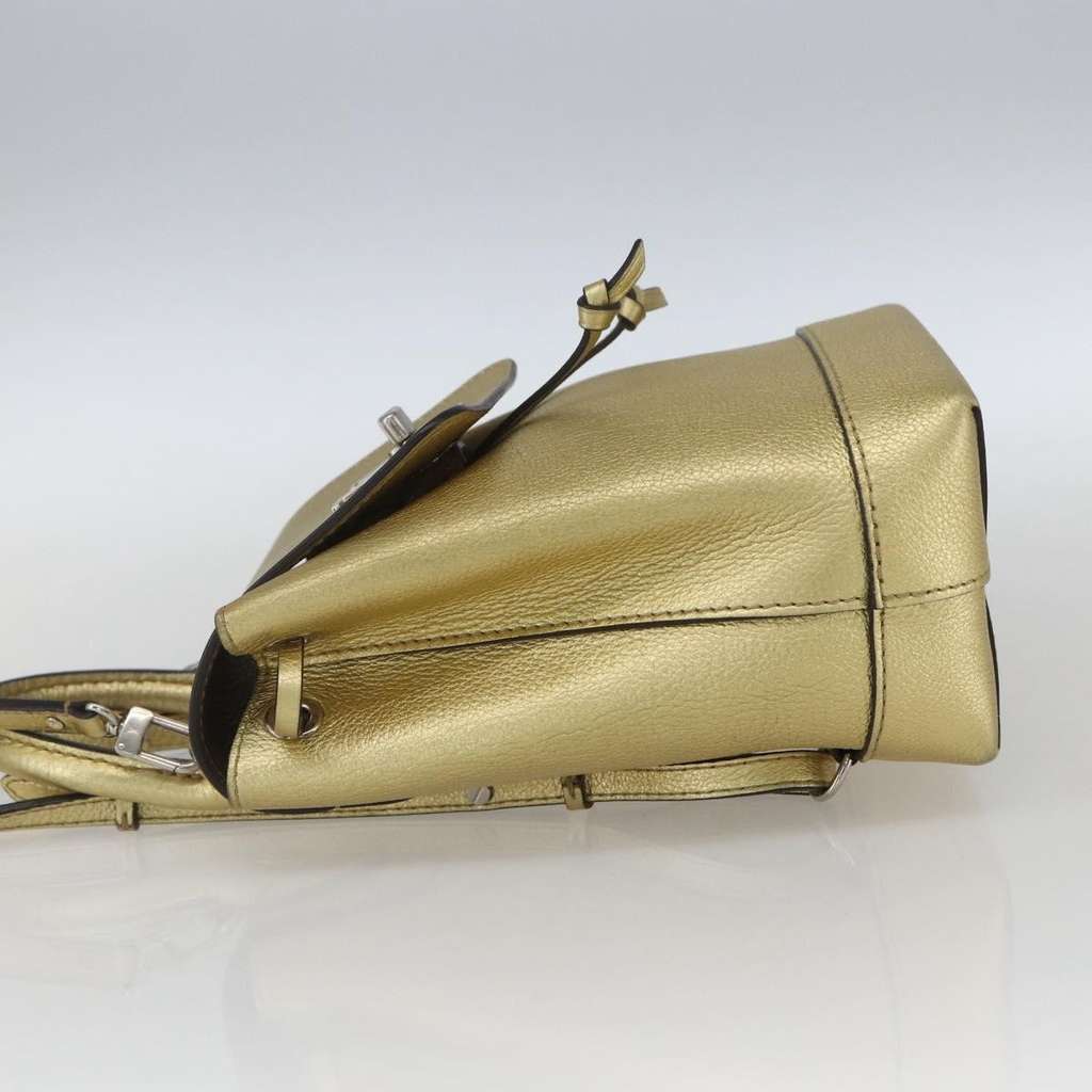 Louis Vuitton Lockme Backpack Gold Leather Good condition - Inside View