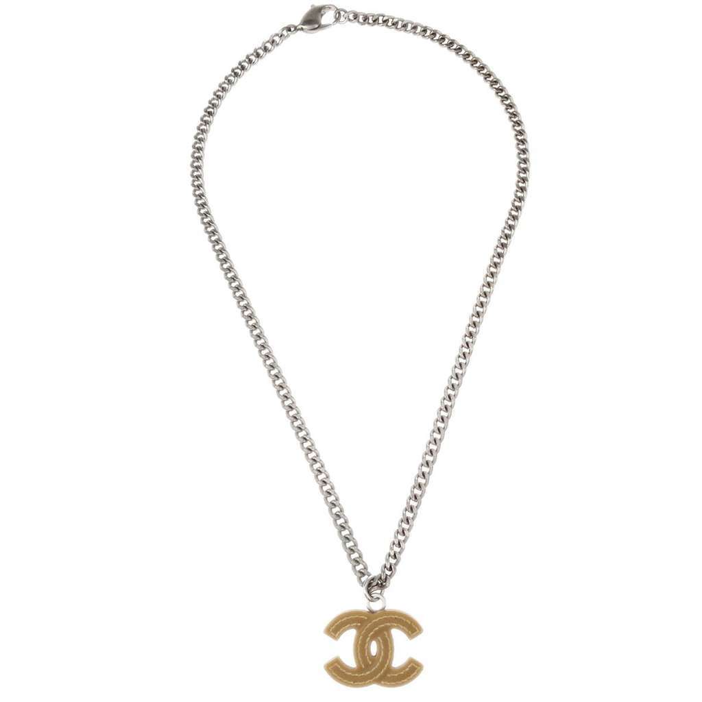 Chanel Vintage CC Pendant Necklace Silver Good condition - Front View