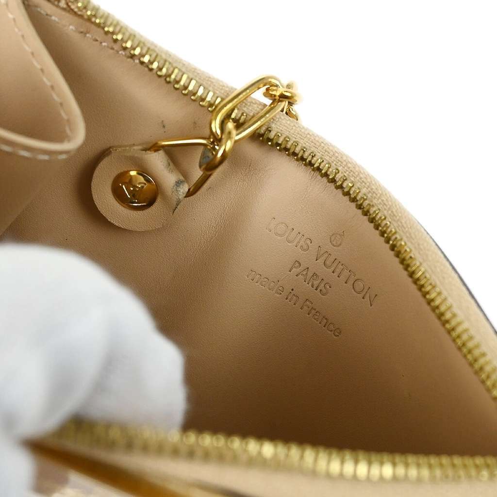Louis Vuitton Pochette clés NM Beige Good condition - Model View