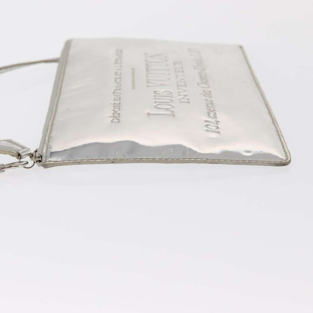 Louis Vuitton Pochette Clutch Silver Good condition - Model View