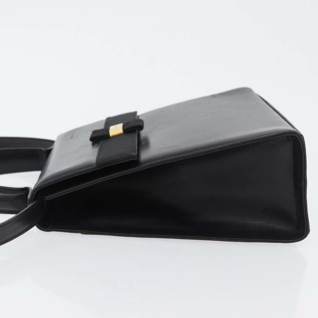 Salvatore Ferragamo Vara Handbag Black Leather Good condition - Model View