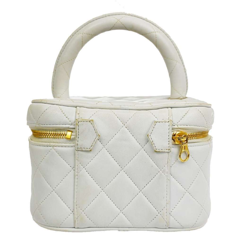 Chanel Classic Vanity Case White Leather Good condition - Inside View