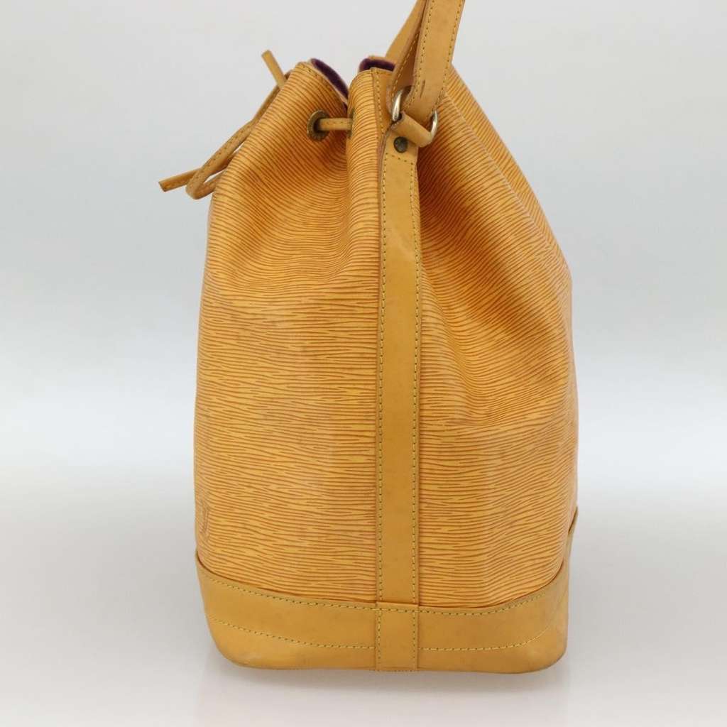 Louis Vuitton Noe Handbag Yellow Leather Fair condition - Model View
