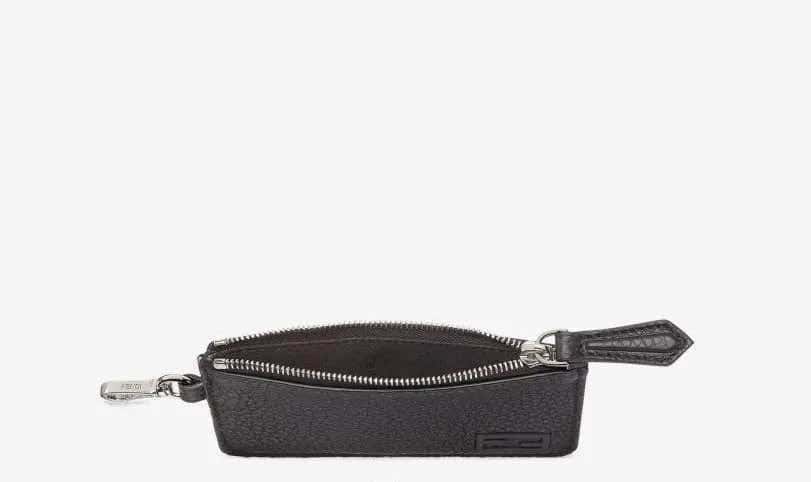 Fendi Baguette Black Leather Never worn, with tag - Model View