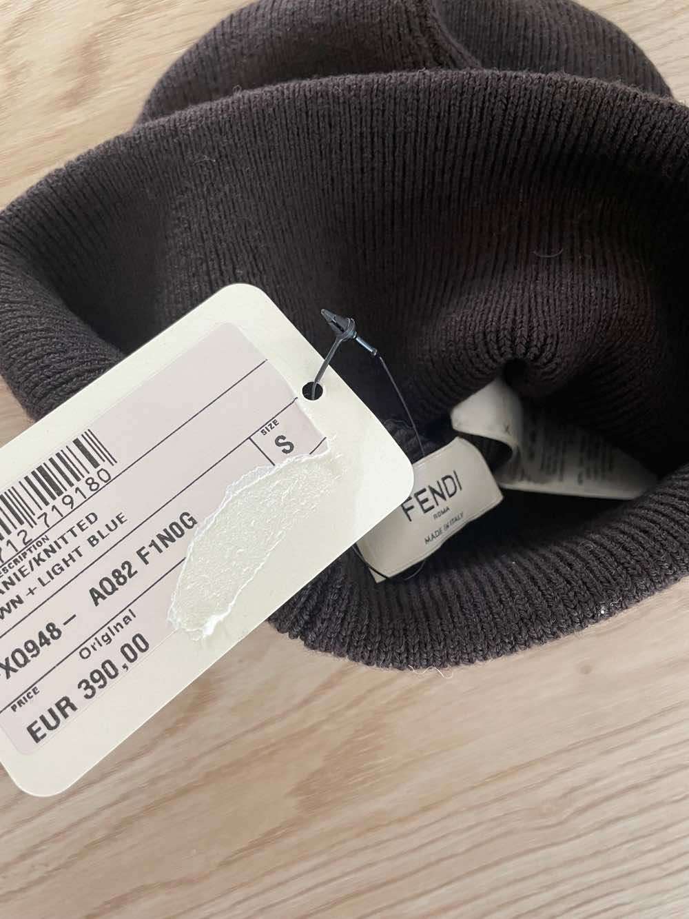 Fendi Beanie Brown Wool Never worn - Box View