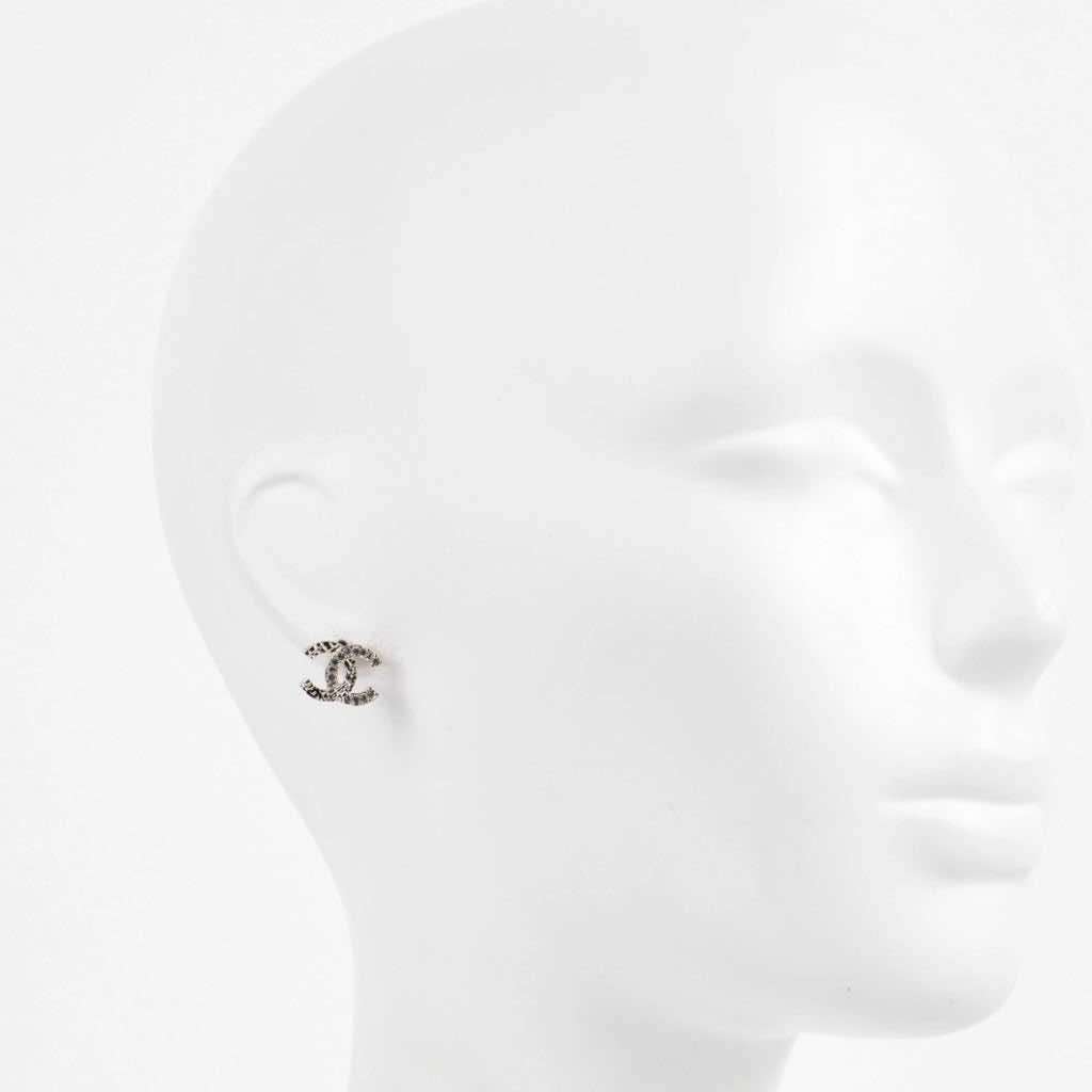 Chanel cc Gold Metal Very good - Box View