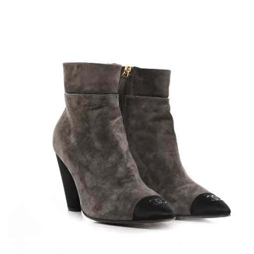 Chanel Heeled ankle boots Grey Suede Very good - Front View