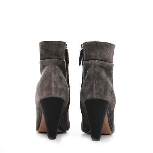 Chanel Heeled ankle boots Grey Suede Very good - Model View