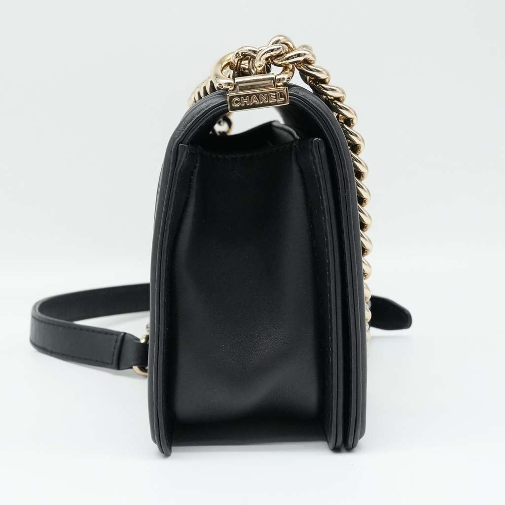 Chanel Boy Bag Black Medium tricolor Black Leather Fair - Box View