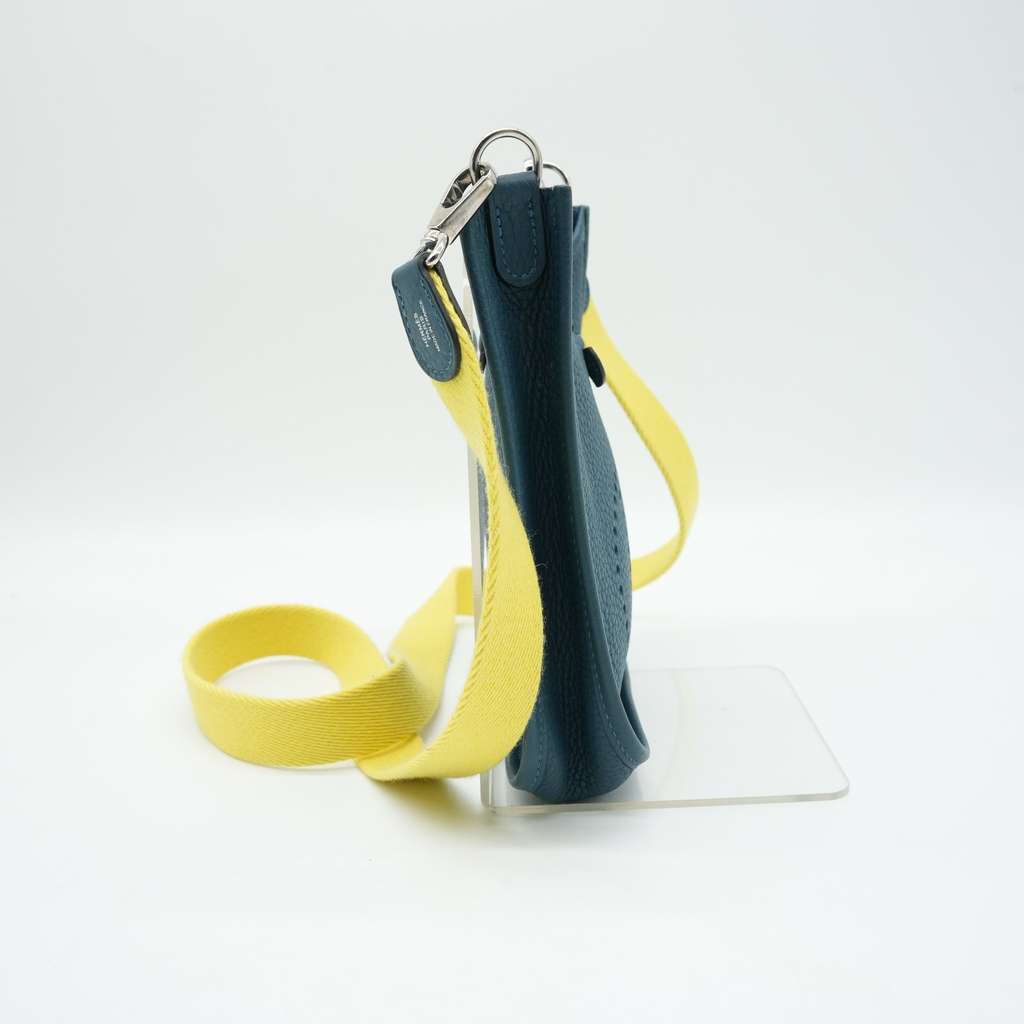Hermès Evelyne III TPM Clemence Corvert Silver HW Yellow shoulder Green Leather Good - Inside View