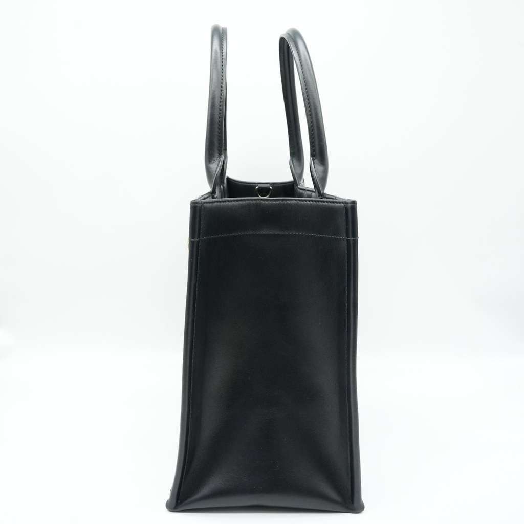 Dior Medium Book Tote Bag Black Macrocannage Calfskin Black Good - Model View