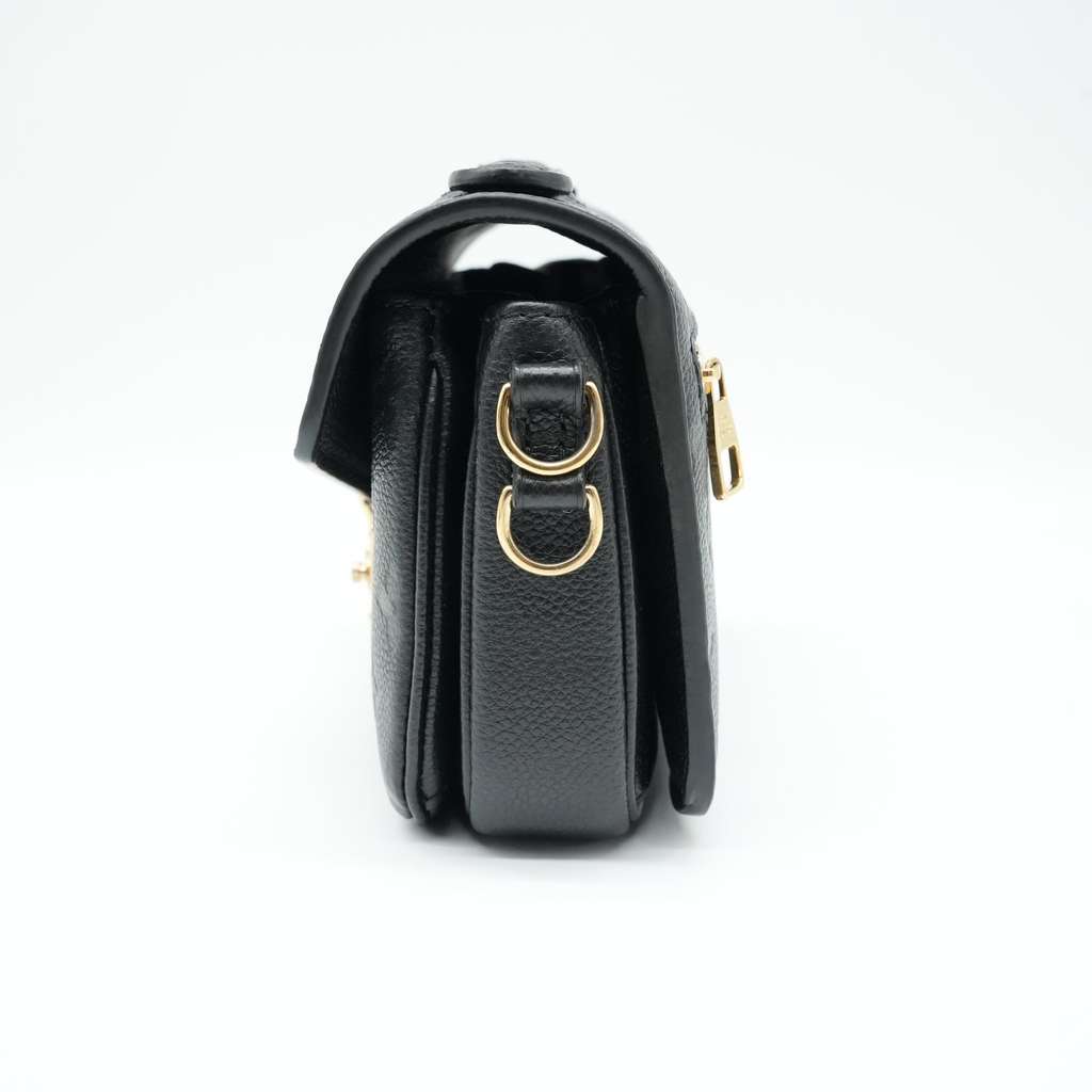 Louis Vuitton Pochette Metis East West Monogram Empreinte Black Bag M46595 Black Good - Model View