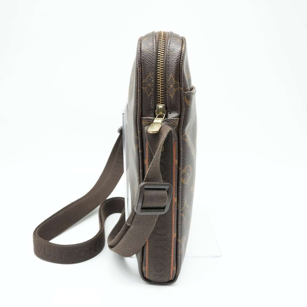 Louis Vuitton Messenger Bag Monogram Canvas Brown Brown Canvas Fair - Back View