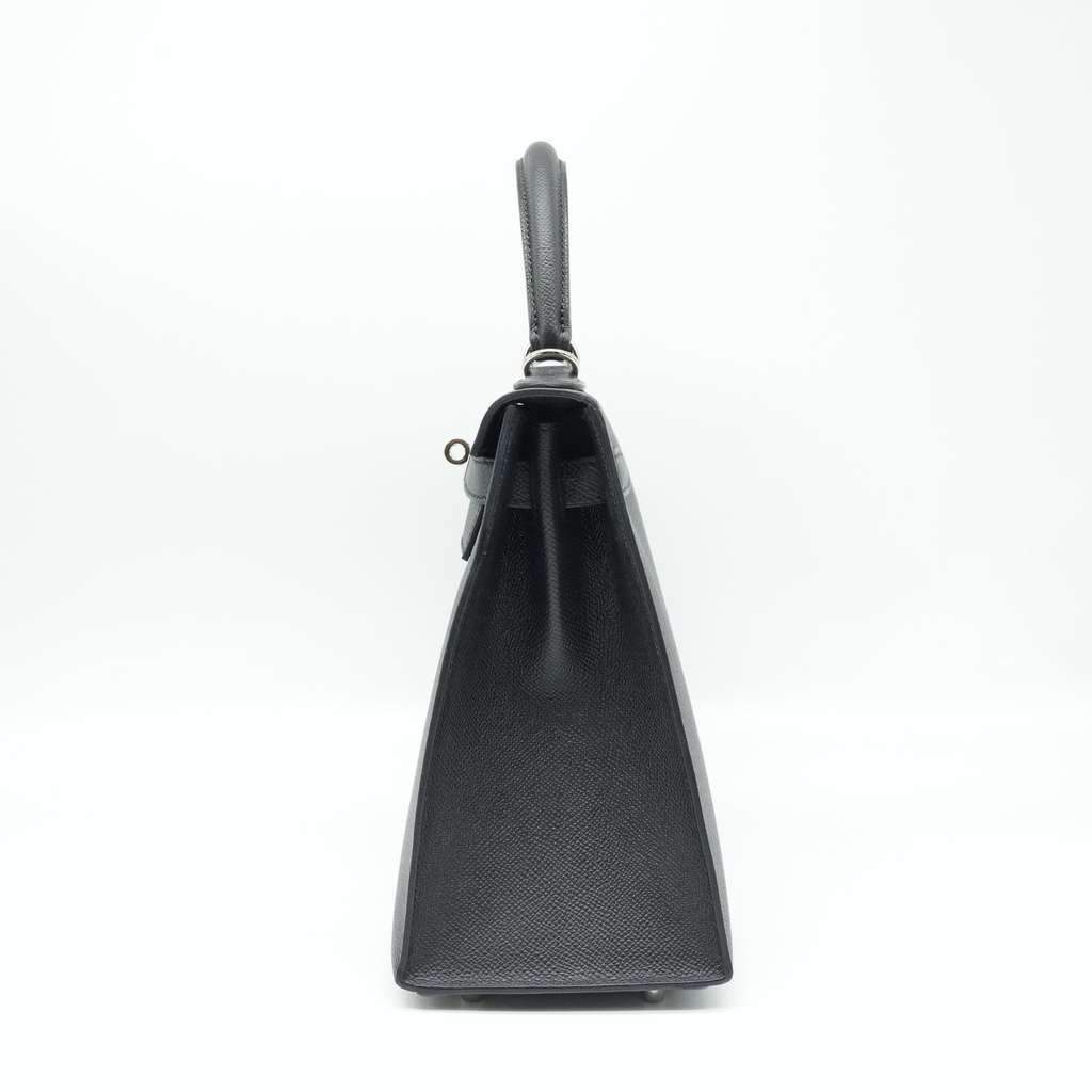 Hermès Kelly 28 Black Stamp D(2019) Black Good - Model View