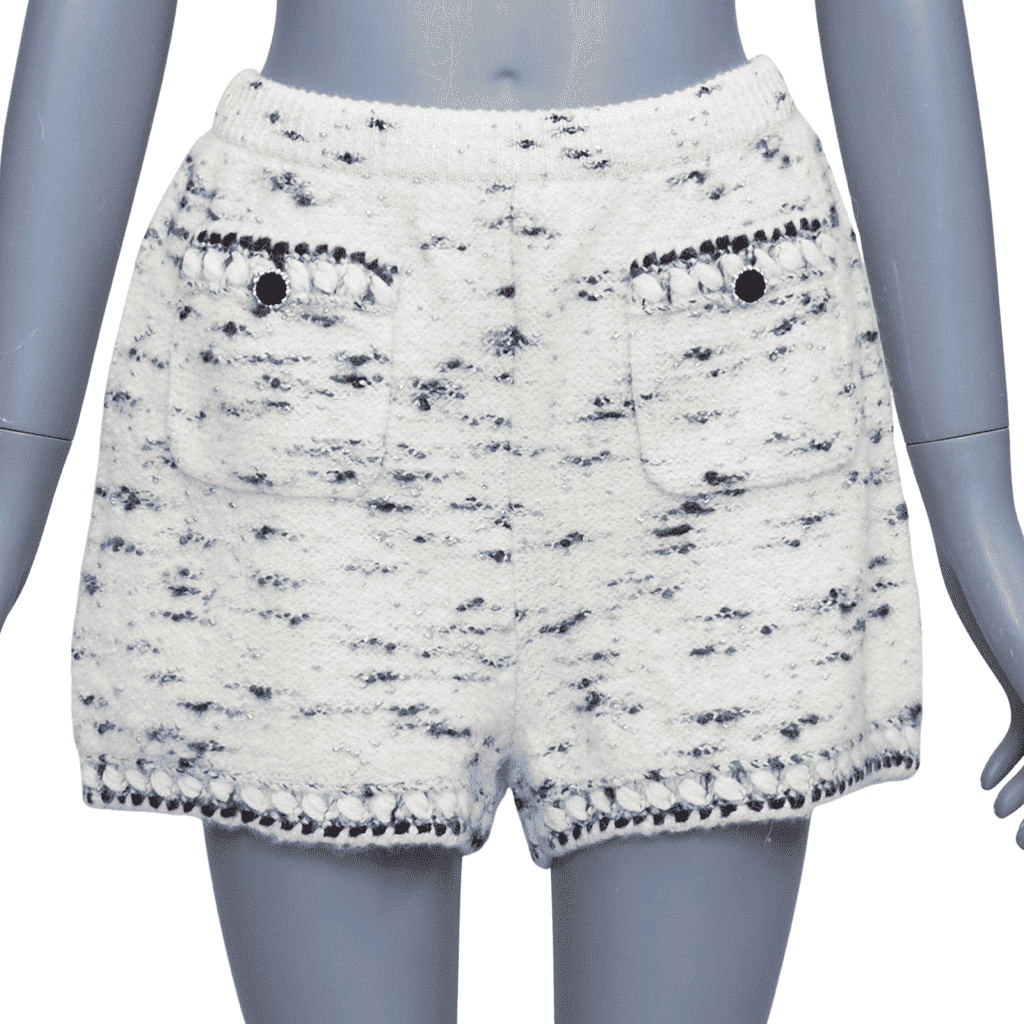 Chanel Tweed Knit Shorts Beige Wool Very good - Front View