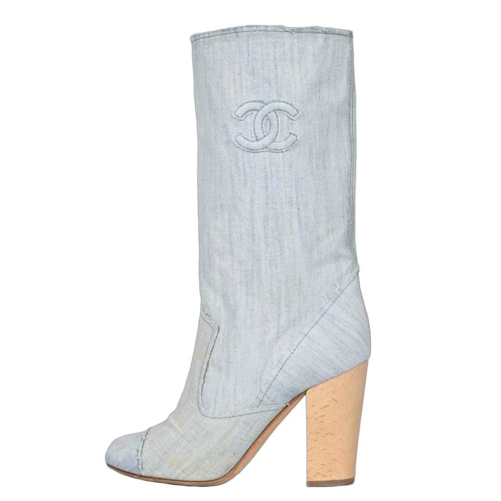 Chanel Chanel Logo Denim Ankle Boots - EU 39.5 Pre-owned Blue Denim Good - Front View