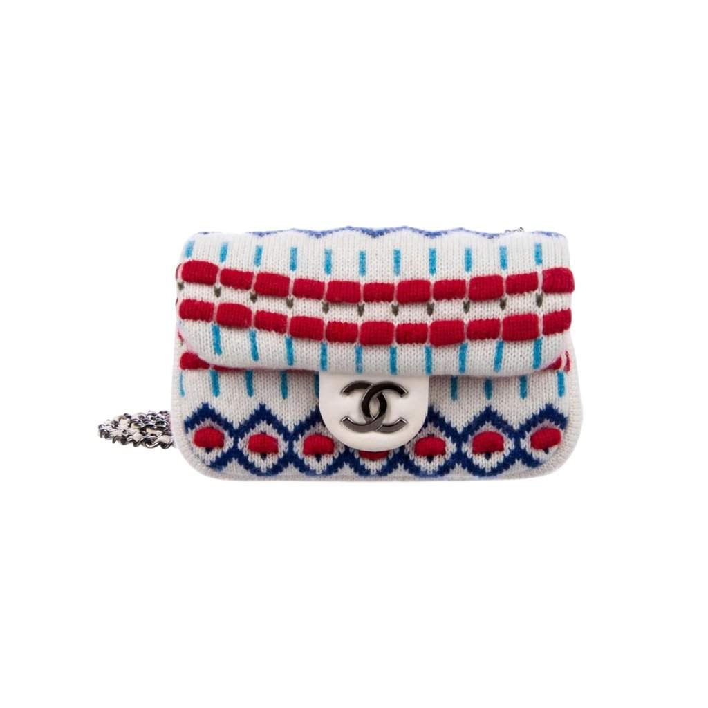 Chanel classic flap White Cashmere Good - Front View