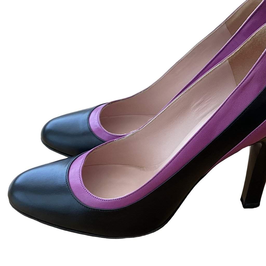 Emilio Pucci Black Leather Heels Black Leather Very good condition - Front View