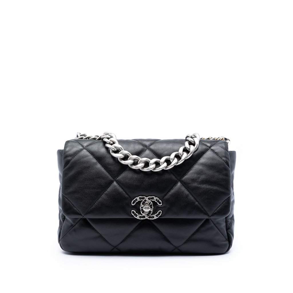 Chanel Large Lambskin 19 Flap Black Leather Very good condition - Front View