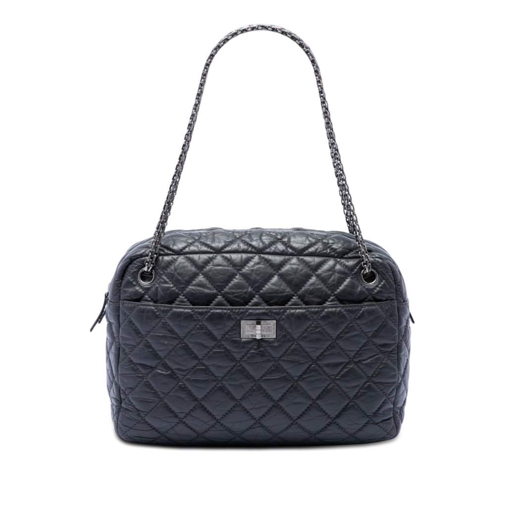 Chanel Large Quilted Aged Calfskin Reissue Camera Bag Black Leather Very good condition - Front View