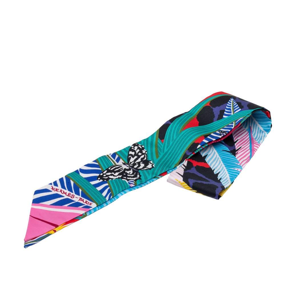 Hermès Jaguar Quetzal Silk Twilly Scarf Green Never worn - Front View