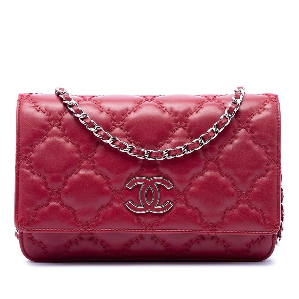 Chanel CC Quilted Calfskin Double Stitch Hamptons Wallet on Chain Red Leather Very good condition - Front View